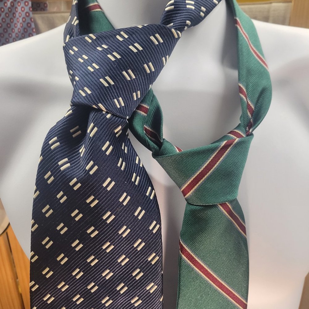 LOT OF 2 VINTAGE LANVIN TIES 100% SILK NECKTIES TIES BARNEY'S OF NEW YORK